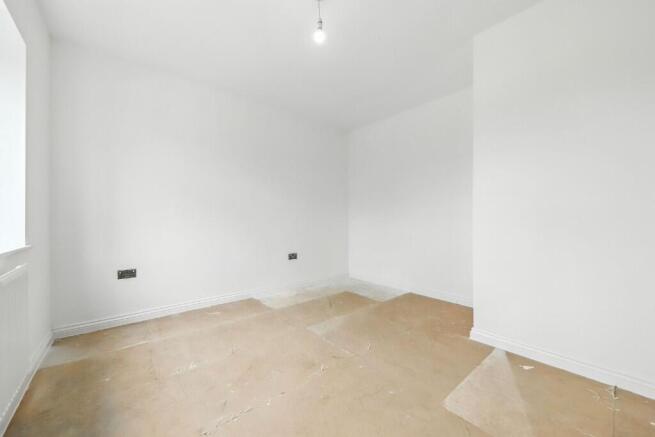 4 bed Detached for sale Image 10