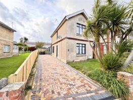 54, Green Lane, Shanklin PO37 7EA