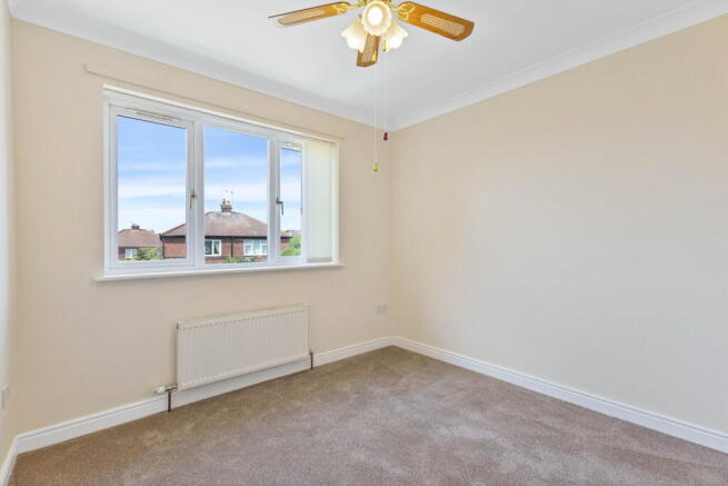 2 bed Semi-Detached Bungalow for sale Image 12