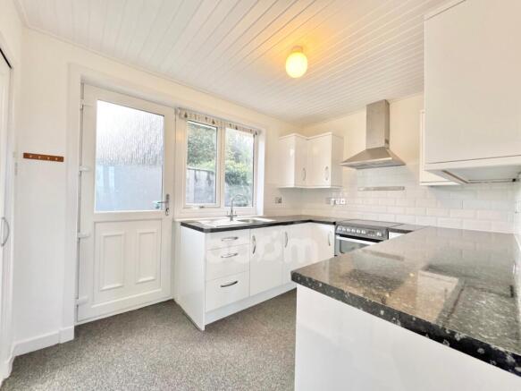 Arran Crescent, Beith kitchen
