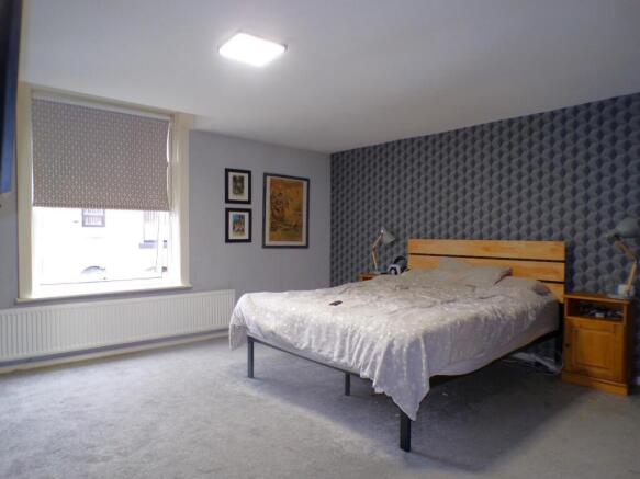 HultonSt47bed1.JPG