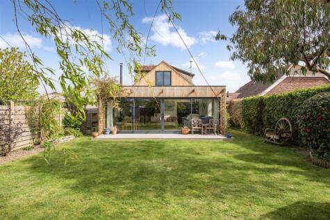 Briar Avenue, West Wittering, Chichester