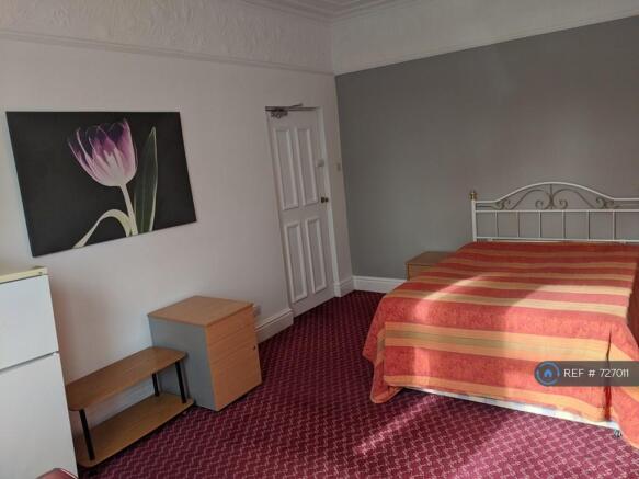 Available Massive Bedroom 19ft x 17 Ft