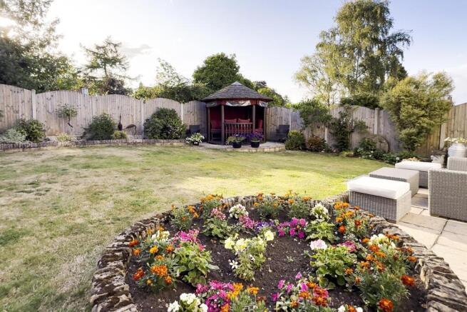 11 The Drive Garden 3.jpg