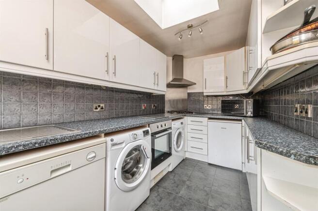 3 bed End of Terrace for sale Image 4