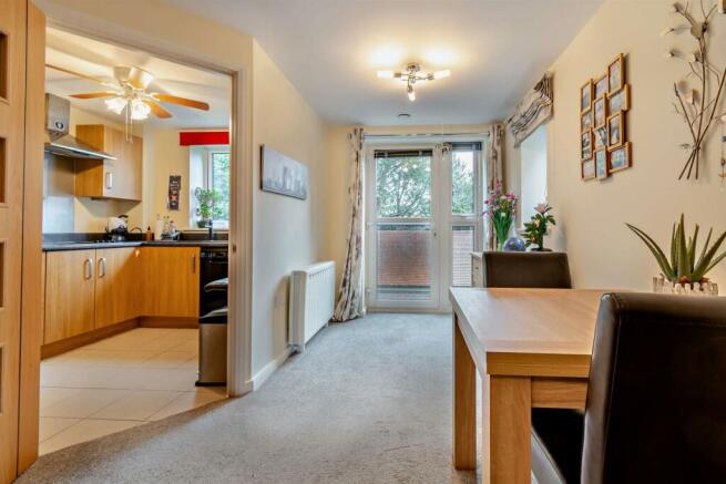 1 bed Apartment for sale Image 7