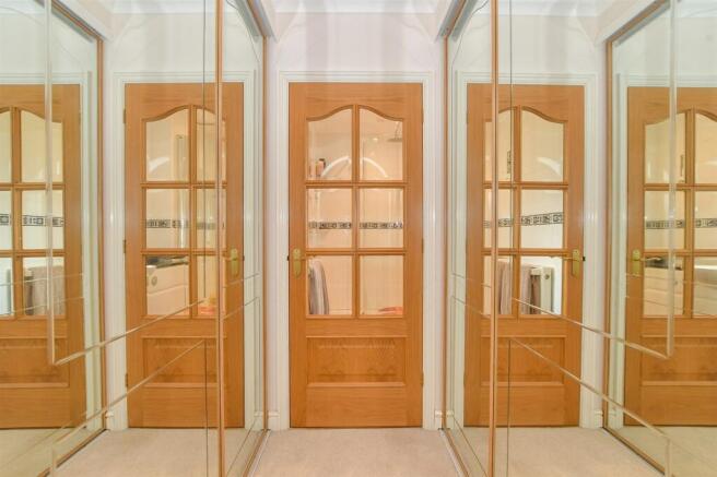 Walk-In Wardrobe