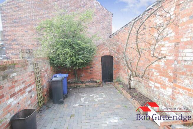ENCLOSED REAR YARD