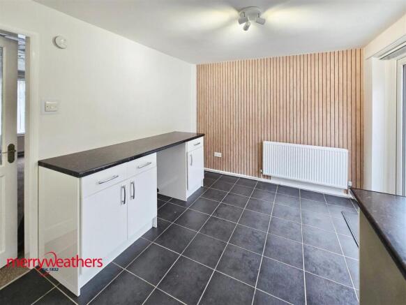 3 bed Terraced to rent Image 10