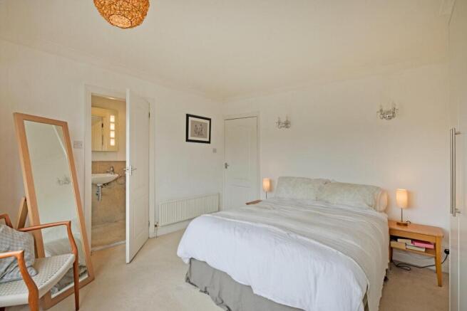 2 bed Semi-Detached for sale Image 7