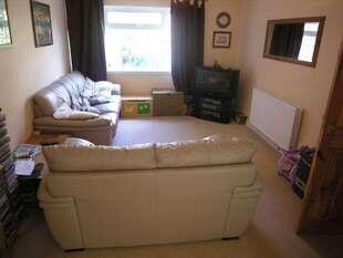 LOUNGE: