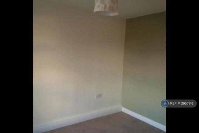 2 bed Flat to rent Image 6