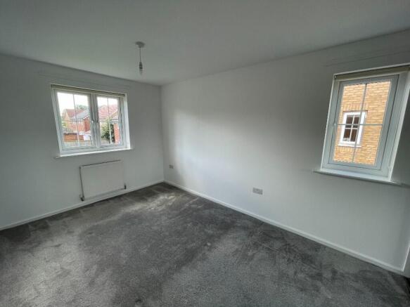 3 bed Semi-Detached to rent Image 9