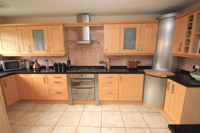 BREAKFAST KITCHEN