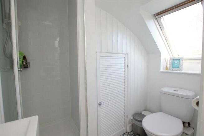 Ensuite.JPG
