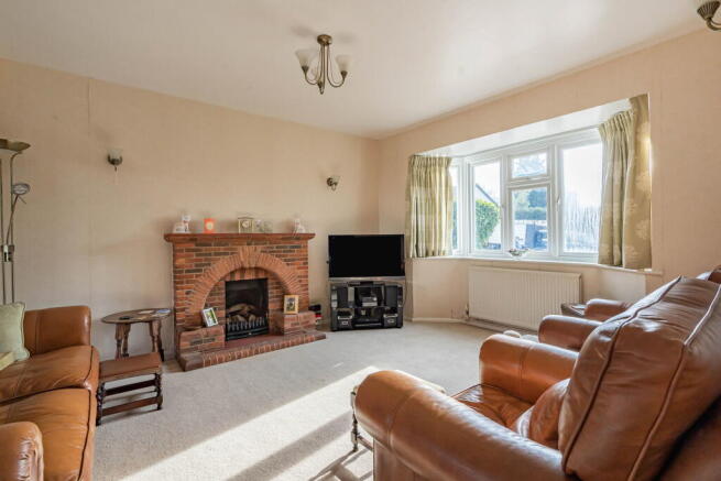 Holford Road, Merrow, GU1 photo 4