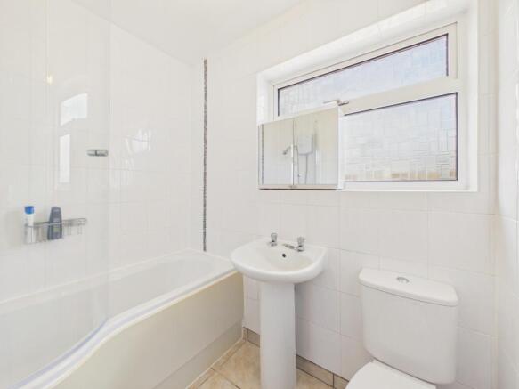 3 bed Semi-Detached for sale Image 9