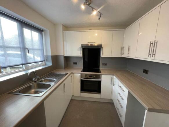 plumtree rd 6 kitche