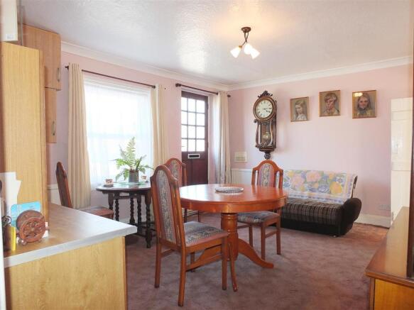 Dining Room.jpg
