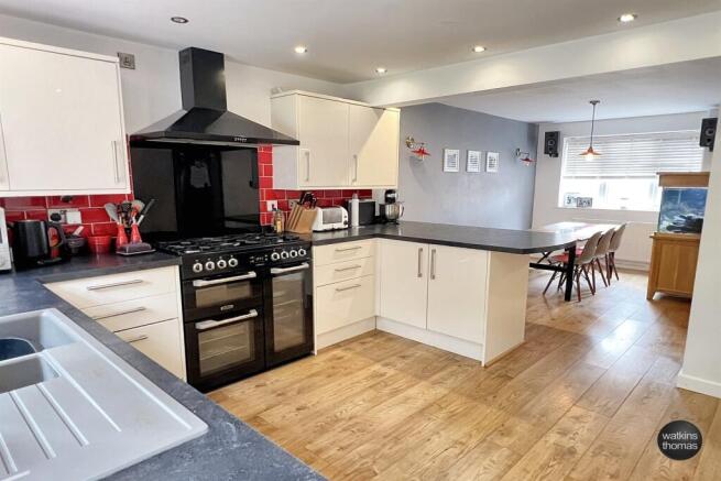 Kitchen Area 2