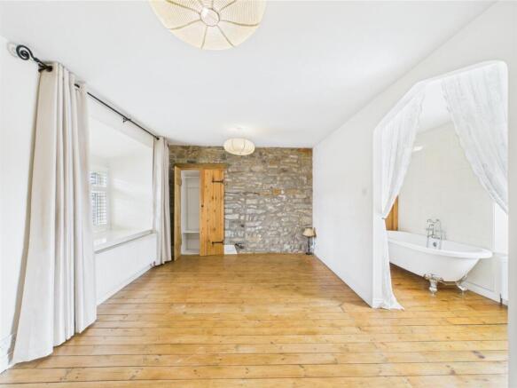 Master Suite.jpg