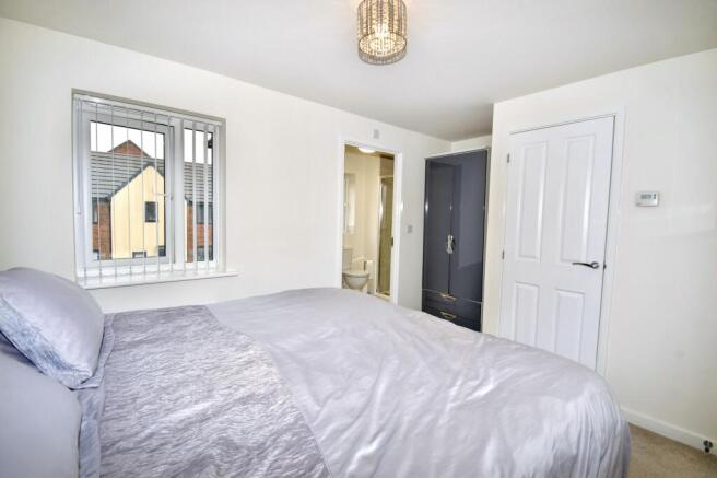 3 bed Detached for sale Image 11