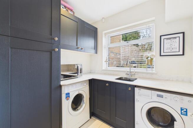 3 bed Semi-Detached for sale Image 12