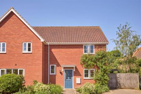 Castell Close, Stradbroke, Eye