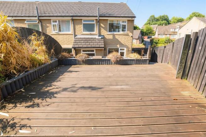 3 bed Town House for sale Image 4