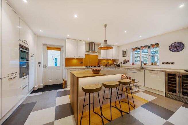 Kitchen / Dining Room