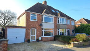 38, Paddock Road, Newbury RG14 7DG
