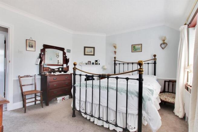 Main Bedroom Additional.jpg