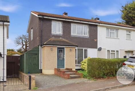 Barfields Gardens, Loughton IG10 3JG