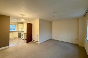 15, King Crescent South, Loughborough LE11 2XD