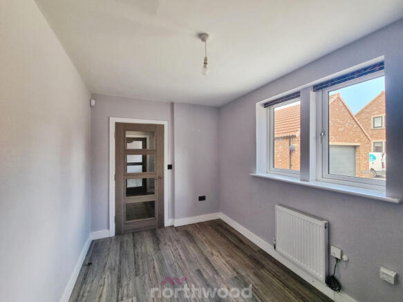 4 bed Detached for sale Image 12
