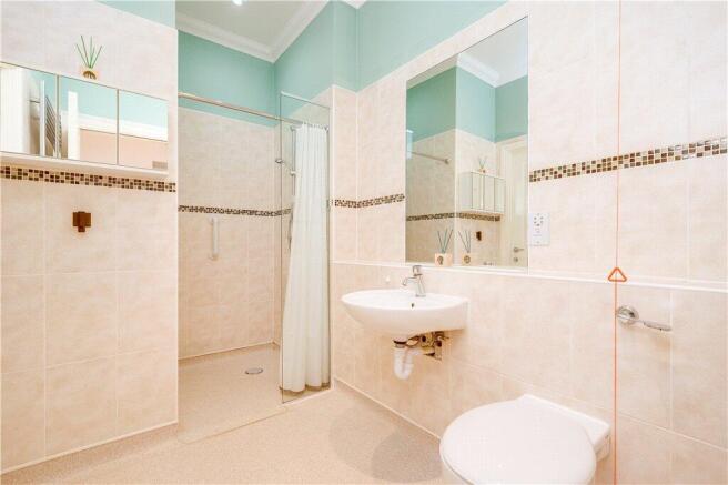2 bed Apartment for sale Image 10