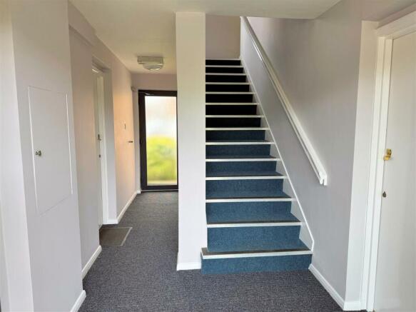 Communal entrance.jpg