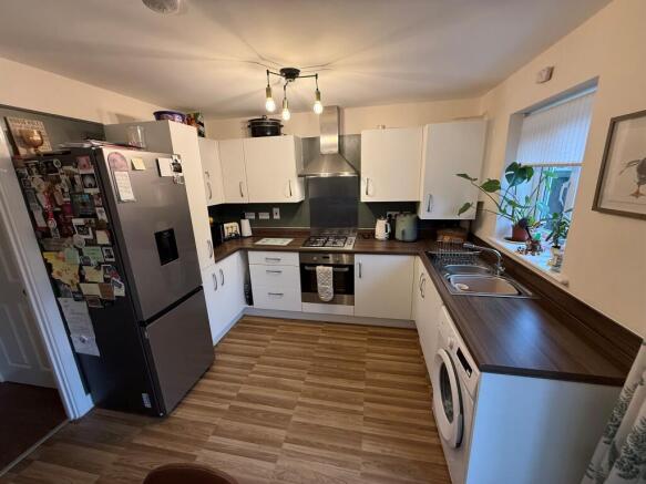 Leighton Drive, Cannock photo 4