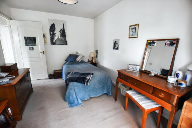Bedroom 1b
