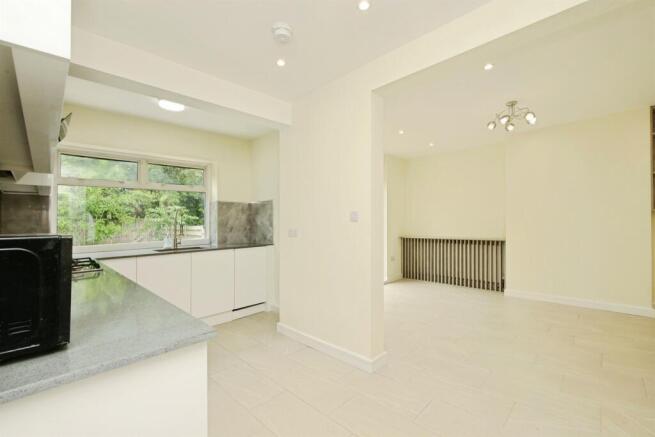 3 bed Semi-Detached for sale Image 5
