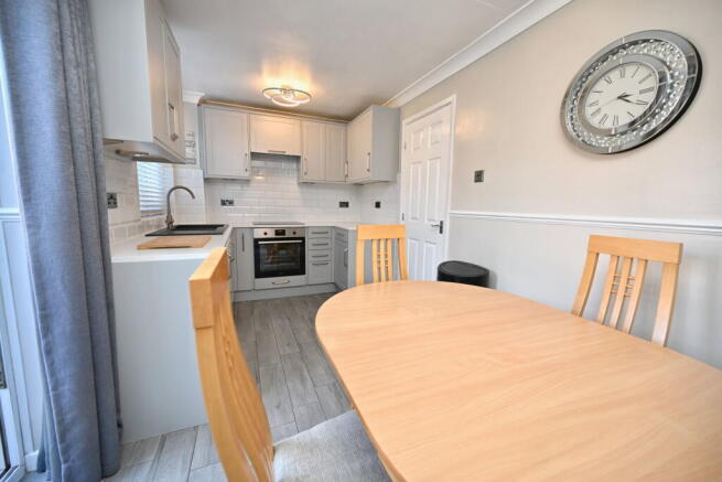 3 bed Semi-Detached for sale Image 5