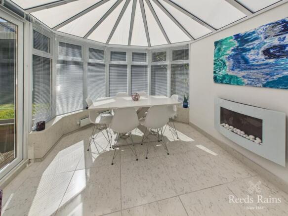 3 bed Detached for sale Image 6