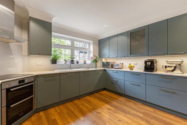 114366_Walnut Tree Cottage Wallop Road-11.jpg