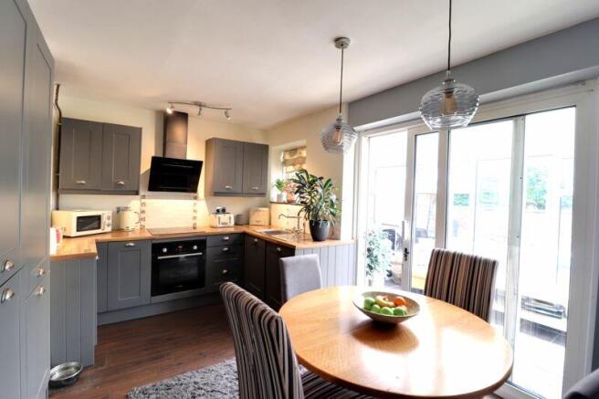Dining kitchen