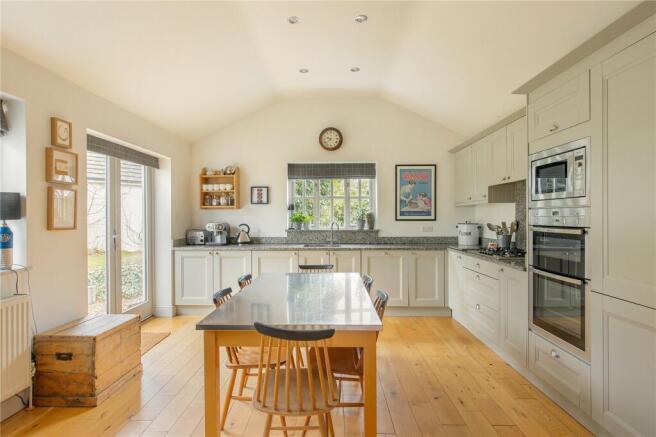 Kitchen/Breakfast