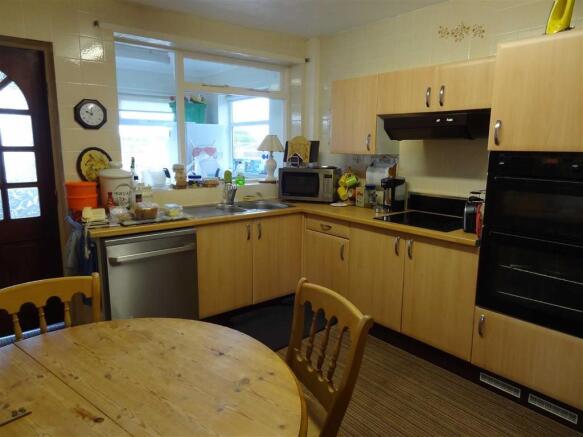 DINING KITCHEN