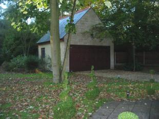 DOUBLE GARAGE