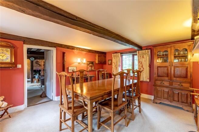 Urchfont, Devizes, Wiltshire, SN10 photo 4