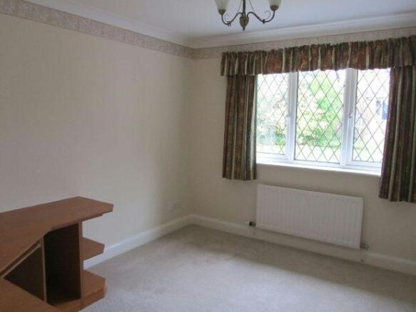 BEDROOM 3/STUDY FRON