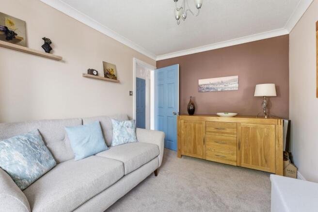 4 bed Detached for sale Image 7